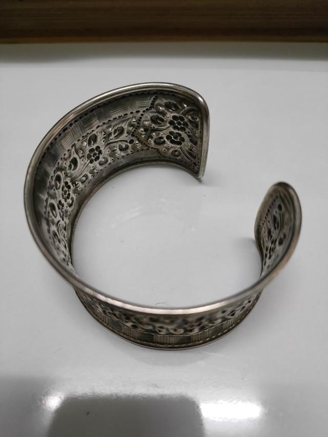 กำไลเงินแท้ กำไลเก่า สภาพดี สวย 3