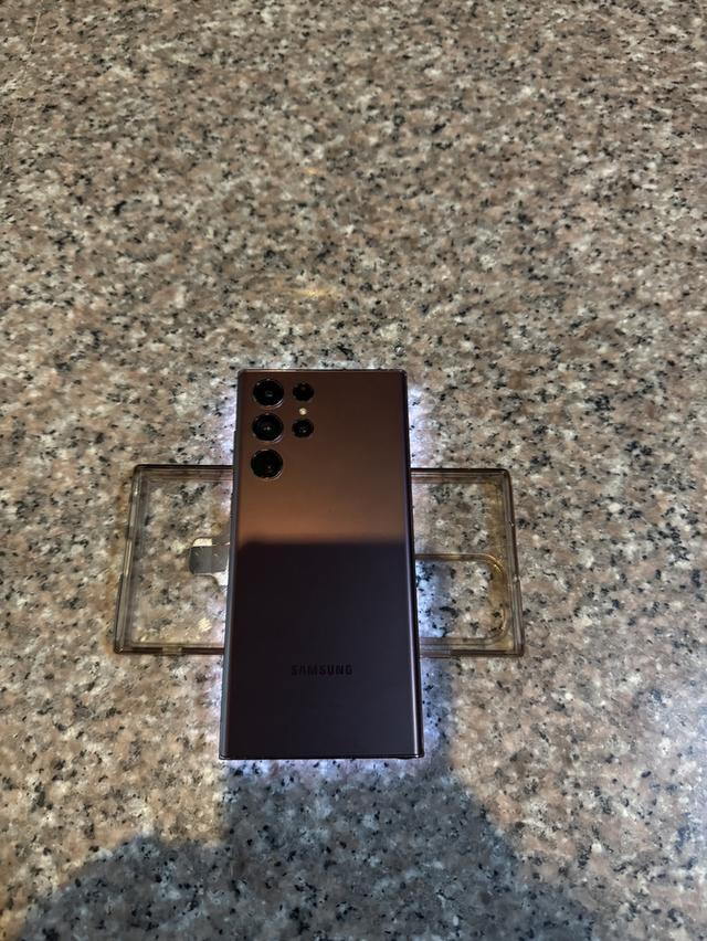 ขายๆๆๆถูกSamsungS22Ultra256กิ๊กRam12สีหายากBurgundy Red สูนTrueสภาพสวยการใช้งานดีเยี่ยมทุกๆฟังชั่นเครื่องรีสโตได้ตลอดไม่มีติดแอคเค้าใดๆคับ ( จอขาวจั๊ว 2