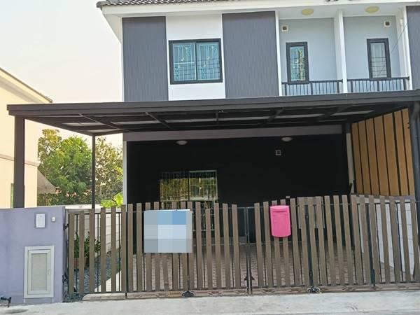 ขายด่วน บ้านทาวเฮ้าส์ หมู่บ้านศิวาลัย บางสมัคร บางปะกง ฉะเชิงเทรา สภาพใหม่ เนื้อที่ 42 ตรว. โทร 0632359638 1