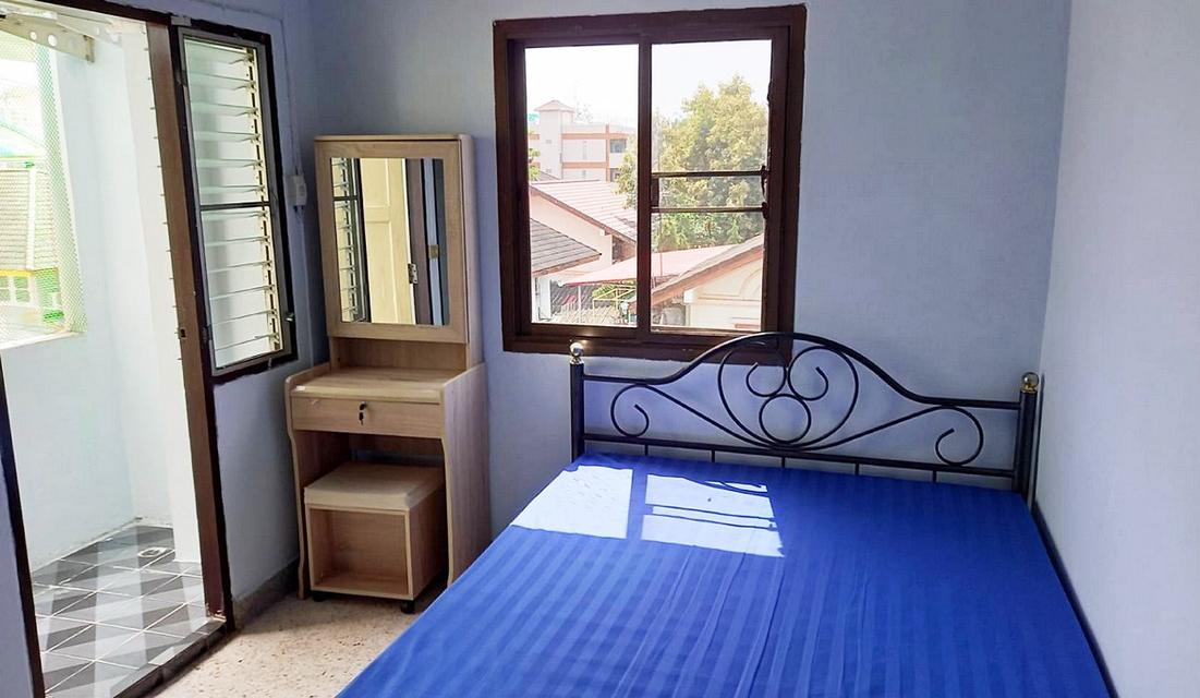 ห้องพักสตรี ตรงข้ามมหาวิทยาลัยรังสิต หอพักสตรีแคมป์ปัส 2