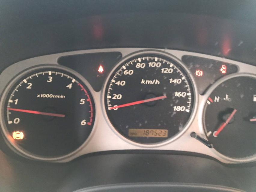 รถยนต์ ISUZU 3.0 Hi-Lander 4 ประตู รูปที่ 3