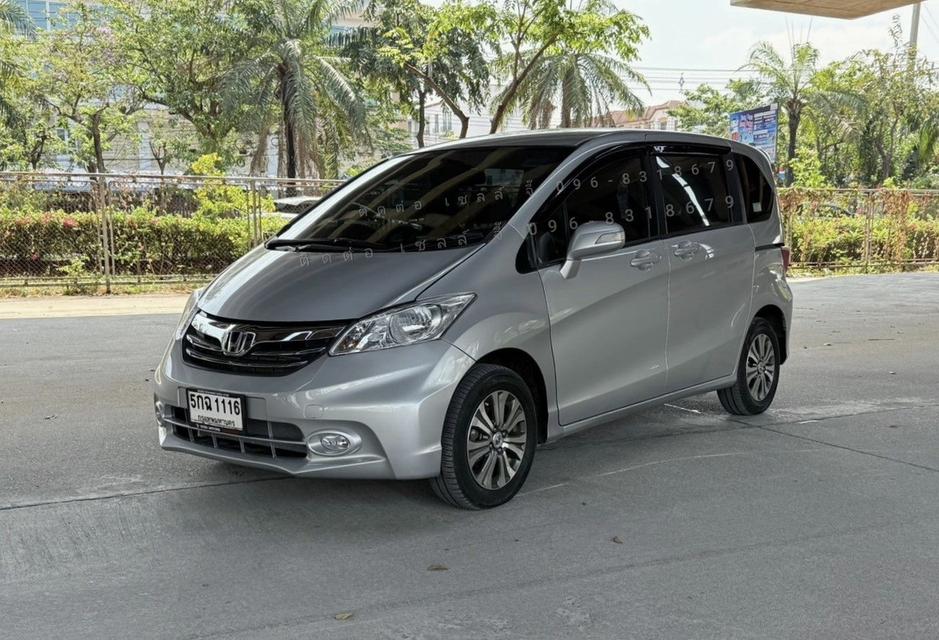 Honda FREED 1.5 E AT 2013 จดปี 2016  2