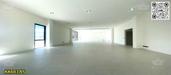 ผ่อนตรงกับโครงการได้ โรงงานใหม่ สไตล์ Contemporary โดนเด่นที่ดีไซด์ คุณภาพวัสดุสูง เย็นสบาย พื้นที่ใช้สอย 970 ตารางเมตร สีม่วงใกล้ถนน 4 เลนส์ 3