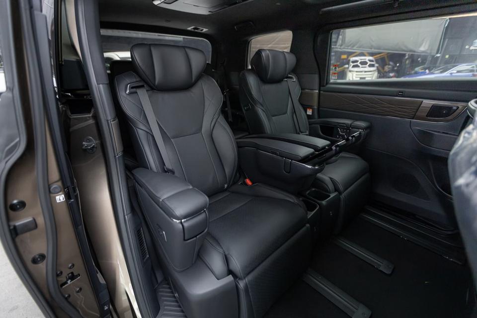 Toyota ALPHARD Z-PREMIER 40 7