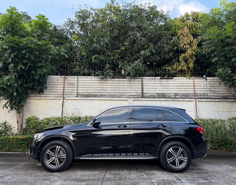 Mercedes-Benz GLC220d Avantgarde 2020 สีดำ รถสวยไมล์น้อย รูปที่ 7
