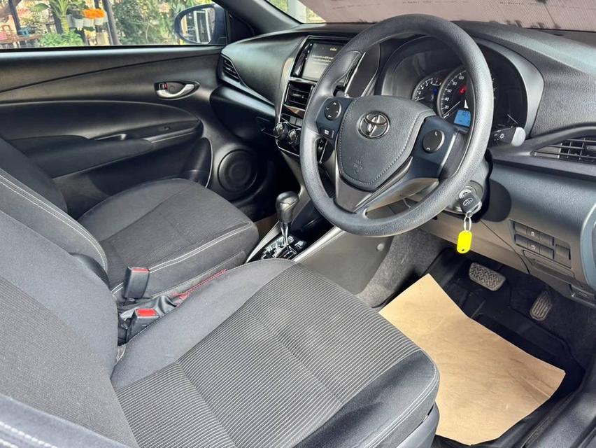 #TOYOTA YARIS รุ่น SPORT เครื่อง1.2cc. เกียร์AUTO ปี 2024 #รถมือเดียวป้ายเเดงไมล์แท้100%คะ วิ่งมาน้อยมากๆๆคะ10;xxxกว่ากิโลคะ #ฟรีดาวน์0บาท  12