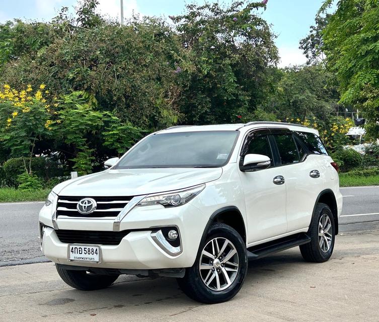 ขาย Toyoya Fortuner 2.4V ปี16