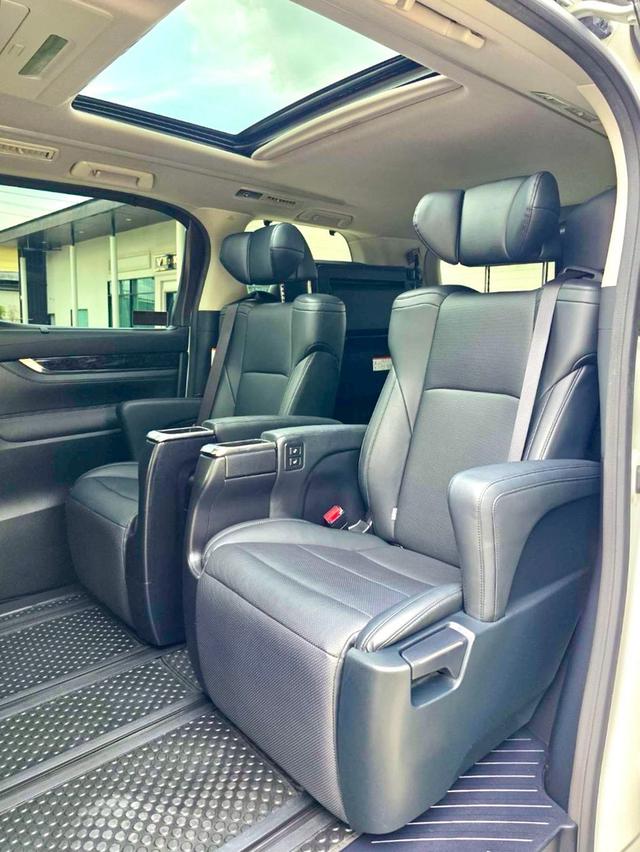 ขาย Toyota Alphard 2.5SC ปี19 10