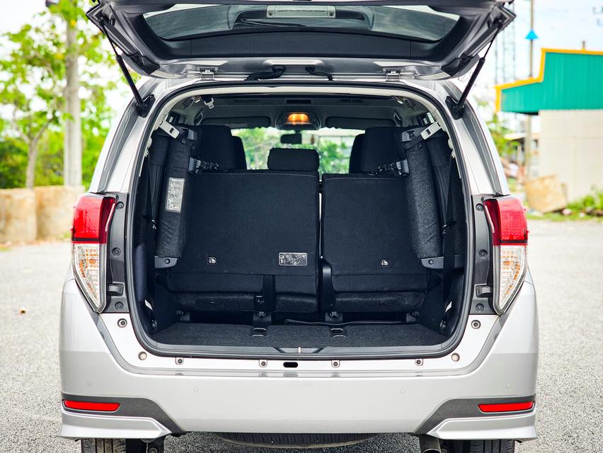 Toyota Innova 2.8 entry mnc 9