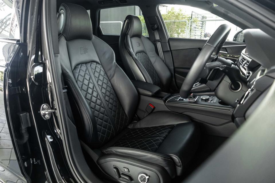 Audi A4 Avant 45 TFSI Quattro S-Line Black Edition 2020 รถเจ้าของเดียว รูปที่ 8