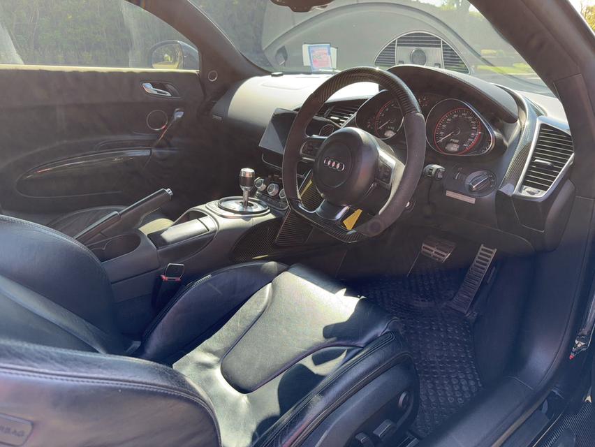 Audi R8 V10 FSI ปี 2011 17
