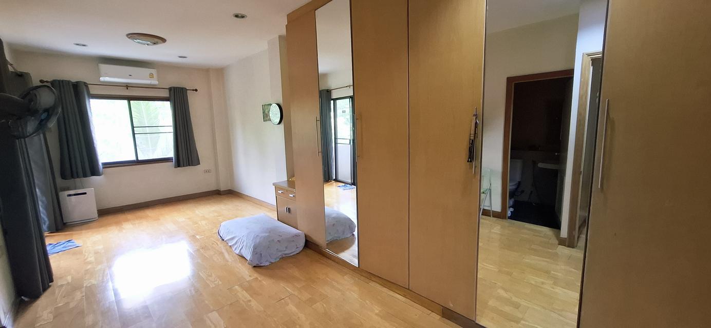 ทาวน์เฮาส์ 3 ชั้น ซอยสหการประมูล 7