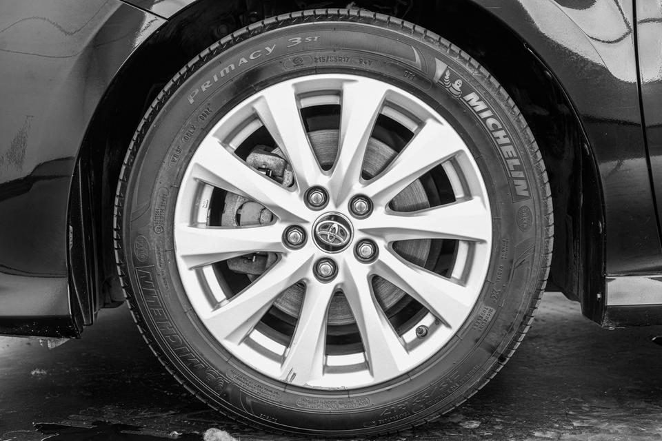 2019 TOYOTA TOYOTA CAMRY 2.5 HYBRID PREMIUM สีดำ เลขไมล์ 101567 กม. 18