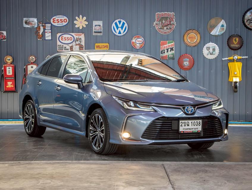 TOYOTA ALTIS  1.8 HYBRID PREMIUM ปี2021เครื่องยนต์ไฮบริด รถสวยพร้อมใช้งาน ออพชั่นเต็มคัน 3