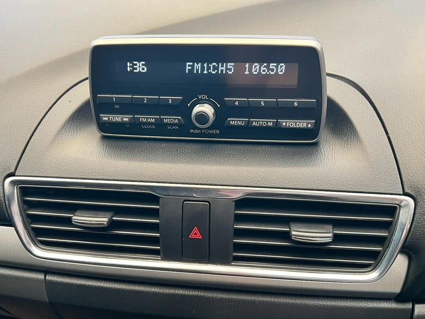 ผ่อนเบาๆ 5 พันกว่าบาท Mazda 3 รุ่น 2.0 C Sport 5 ประตู รูปที่ 17