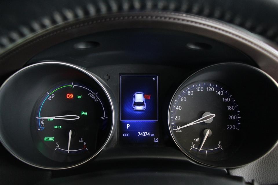 TOYOTA CH-R 9
