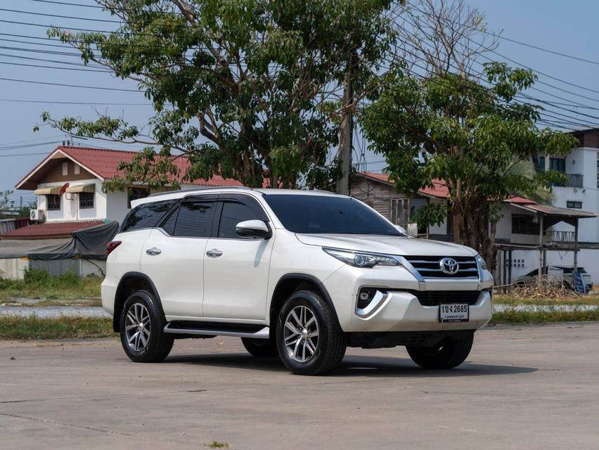 ขาย Toyota Fortuner 2.8V ปี20