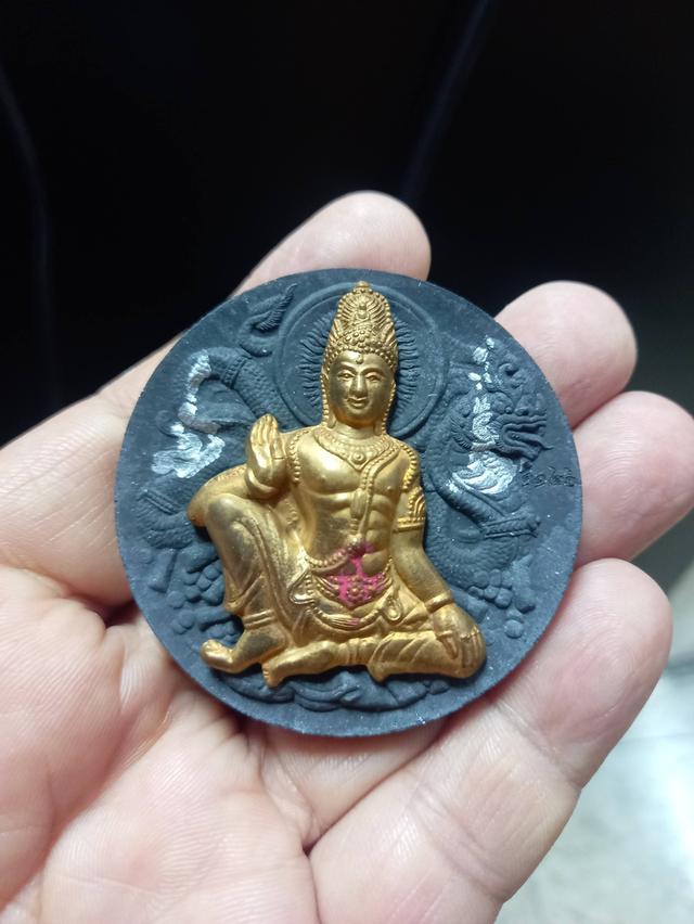 จตุคามรามเทพ รุ่นทรัพย์หมื่นล้าน ปี 2550 หน้ากากองค์จตุคาม หลังฝังพญาครุฑ เนื้อว่าน โค๊ตพญาครุฑ ลำดับเลขที่ ๑๑๒๖ หลวงพ่อวราห์ ปุญญฺวโร วัดโพธิทอง รูปย่อยที่ 1