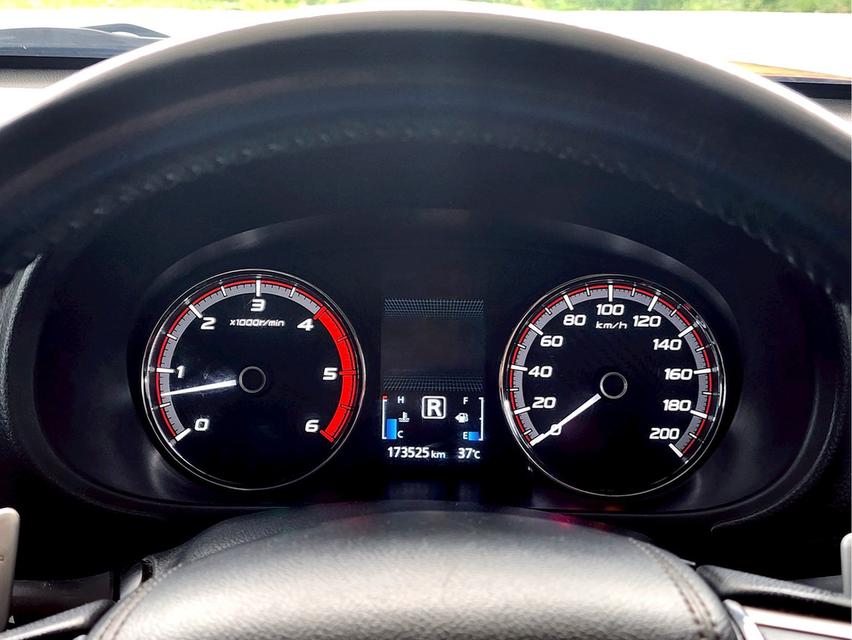 ขาย Mitsubishi Triton 2.4 4wd ปี18 8