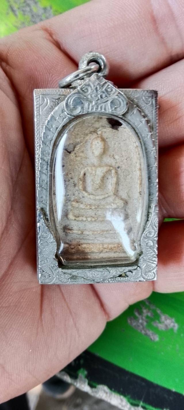 พระเครื่องทั่วไปเนื้อผงรูปถ่ายและเหรียญหล่อ รูปที่ 10