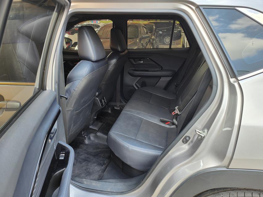 Toyota Yaris Cross 1.5 Hev Premium Luxury AT ปี 23 รูปที่ 11