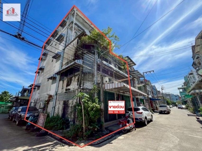 ขายทาวน์เฮาส์ 5 ชั้น พื้นที่ใช้สอยเยอะ ￼แปลงมุม ทำเลดี ทุ่งครุ ประชาอุทิศ 91-2 1