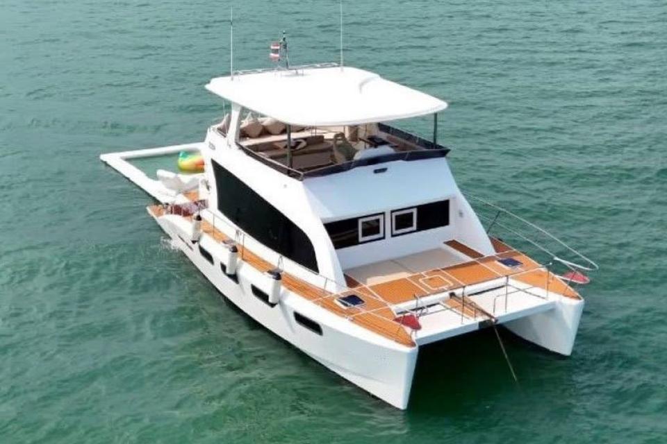 ขายเรือยอร์ช Motor Catamaran MOMO 422 ปี 2019 