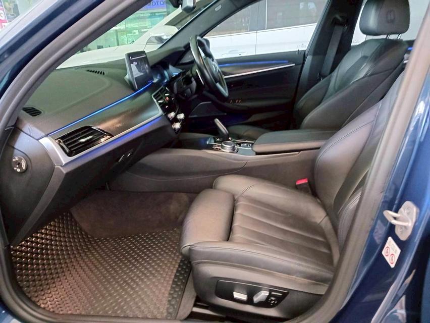 2023 BMW 520d M Sport LCI รถสวยมือเดียว หรูหราขับสนุก 8