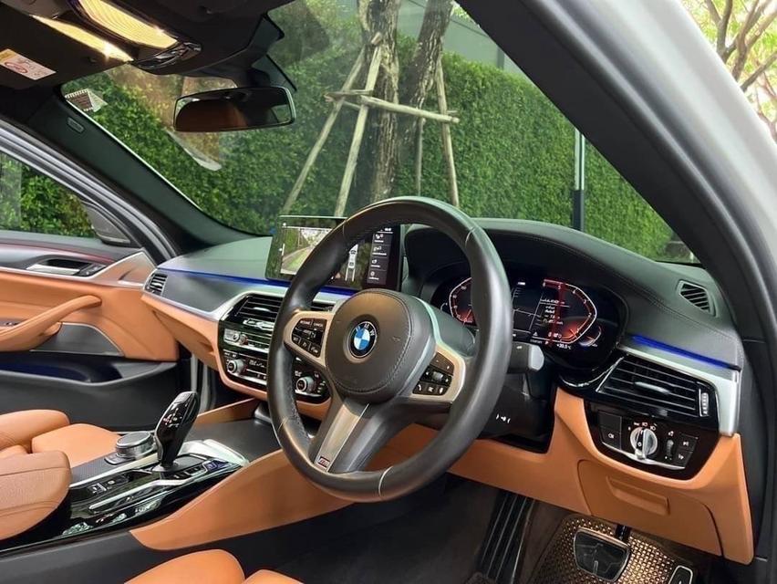 BMW 520d M Sport LCI (G30) 2021 รูปที่ 10