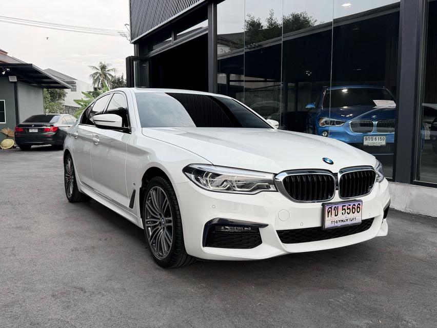 2019 BMW 530e M-Sport ( G30 )
