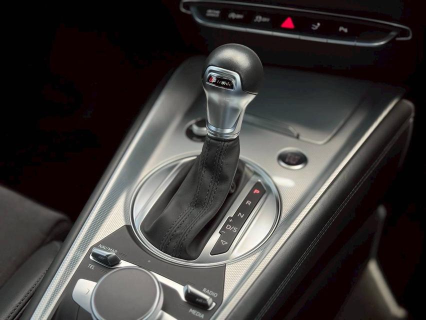 Audi TT 45 TFSI Final Icon Blackปี 2023 รูปที่ 8