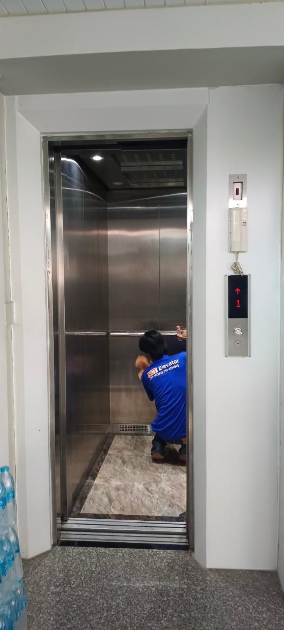 ลิฟต์แบบมีห้องเครื่อง 4