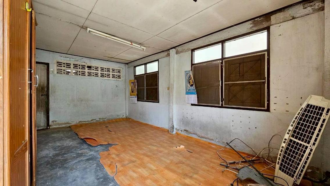 ขายที่ดินพร้อมบ้านครึ่งปูนครึ่งไม้ ทำเลทองดอนเมือง ซอยช่างอากาศอุทิศ 10  เนื้อที่  54.3 ตรว. 12