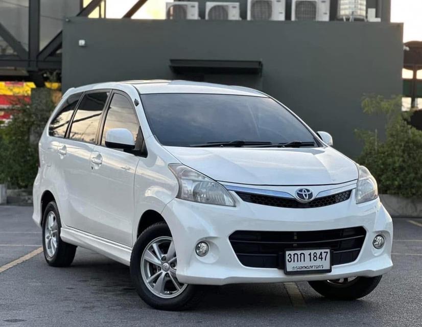 Toyota Avanza ปี 2012 3