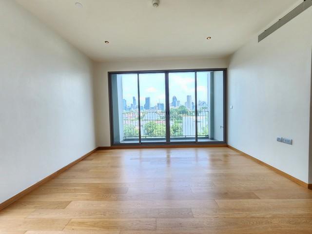 Unfurnished 2 Bedrooms Corner Condo for Rent with Sathorn / Yennakart. Supreme Legend 4