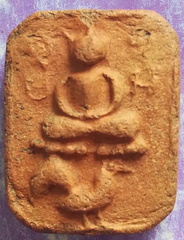 หลวงพ่อปาน พิมพ์ทรงไก่หางพวง (ไก่ผอม)