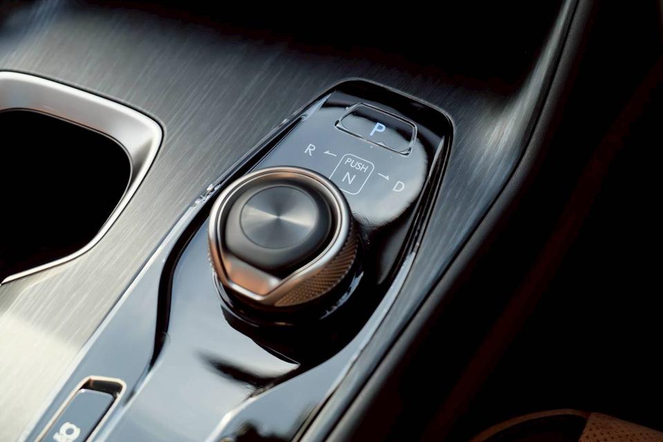 Lexus RZ450e Premium ปี 2024 รถหรูสภาพใหม่ ถูกกว่าป้ายแดงเป็นล้าน รูปที่ 18