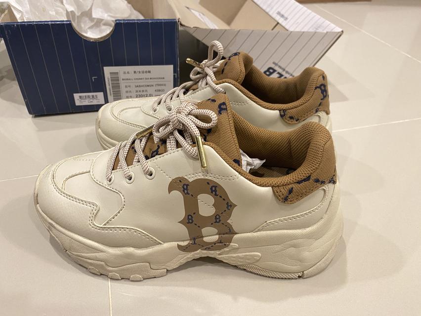 ขายรองเท้ามือสองสวยๆ 4