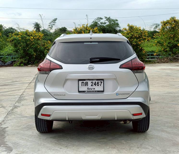 NISSAN Kicks Wagon 4dr V FWD 1.2i Y22 (mnc)สีเทา ออโต้ รถสวยรถบ้านสภาพป้ายแดง