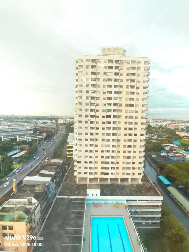 ขายถูกมาก คอนโดคลองจั่นเพลส ตึก A ชั้น 10 วิวสระว่ายน้ำ 7