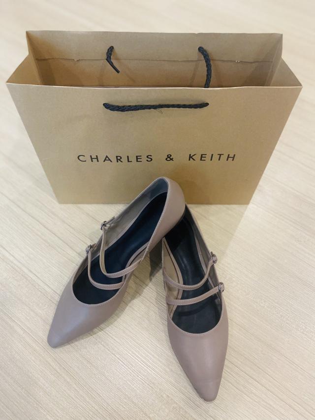 Charles & Keith รองเท้า 3