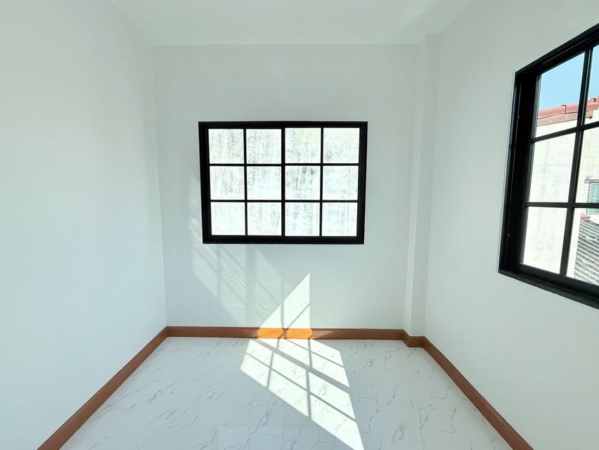 หมู่บ้านอมรทรัพย์ อยู่วิทยา 19