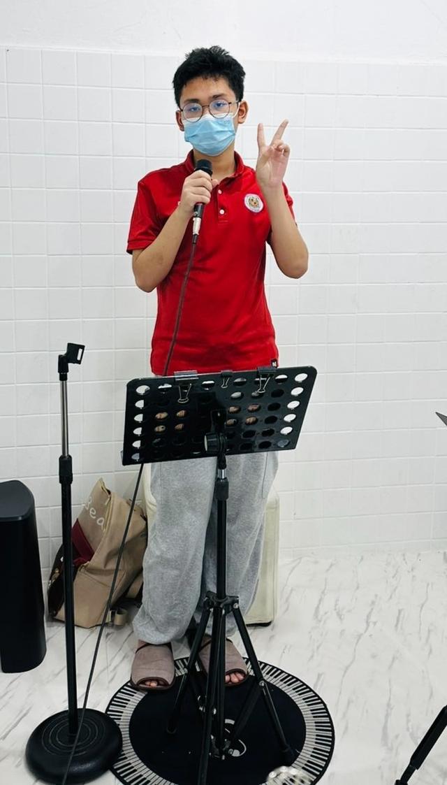 รับสอนร้องเพลง ที่ Fin Music School 12