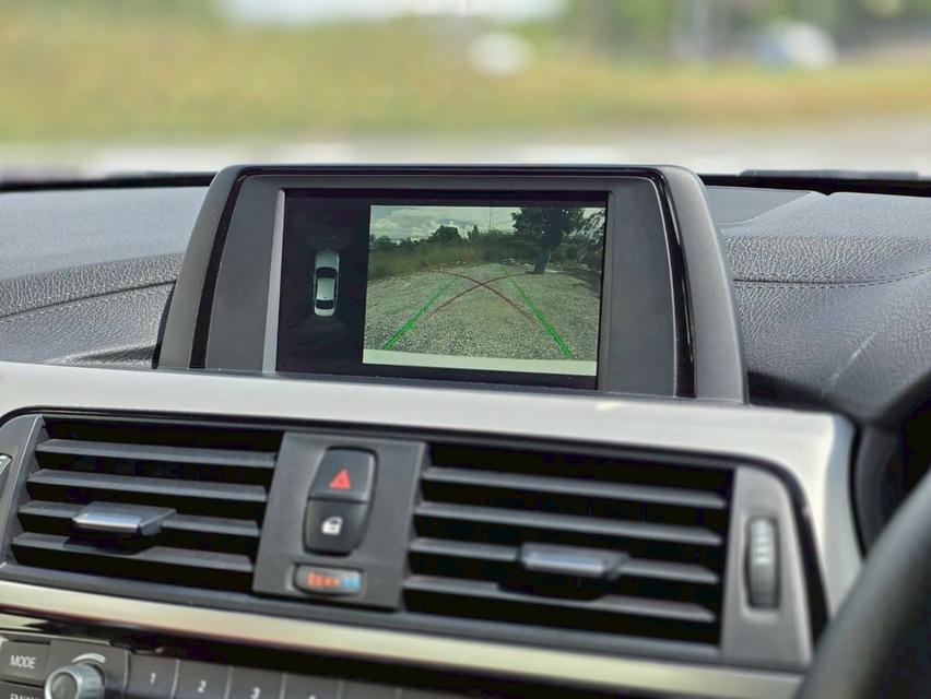 รหัสรถ NC3588 ✳️ 330e Plug-In HYBRID Iconic [F30] " LCI " 18