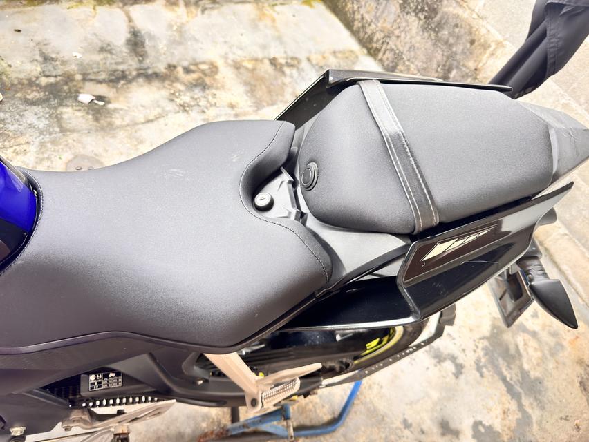 YZF-R15 Monster Energy Yamaha MotoGP Edition [2019] 10