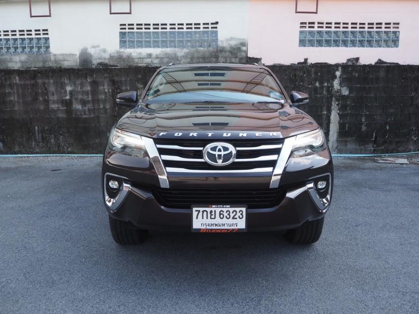 TOYOTA FORTUNER 2.4 V 4WD ปี 2019