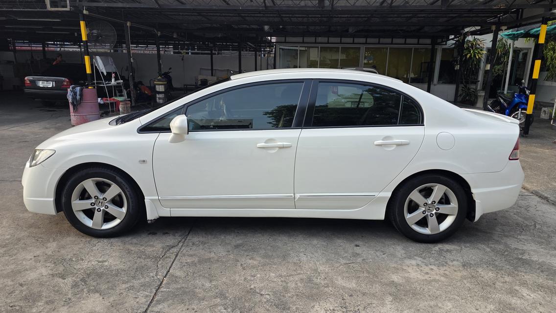 Honda Civic 1.8 i-VTEC AT ไมล์แท้ 97,9xx กม. เจ้าของใช้เอง รถบ้านเดิม ไม่ใช่รถเต็นท์ ไม่เคยชนหนัก ไม่เคยจมน้ำ เครื่องยนต์ เกียร์ ช่วงล่าง พร้อมใช้งาน รูปย่อยที่ 4