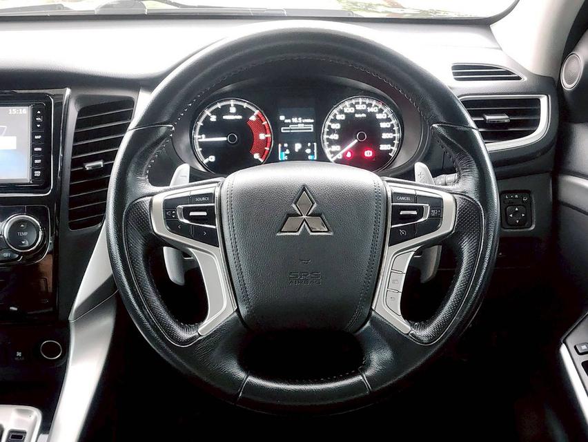 ขาย Mitsubishi Pajero 2.4GT ปี17 11