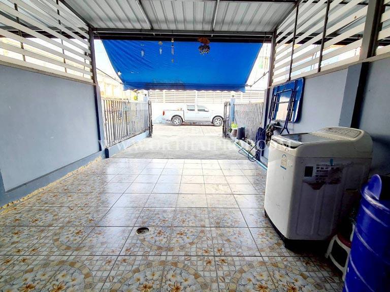 ทาวน์โฮม ฉัตรไพลิน ลาดหลุมแก้ว ปทุมธานี 16