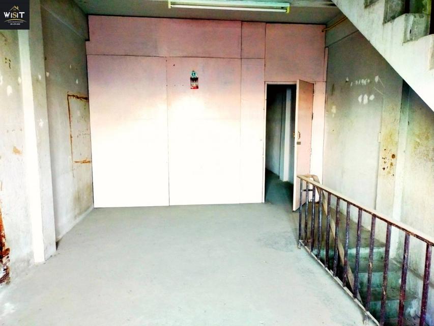 ขายอาคารพาณิชย์ 2 คูหา 4.5 ชั้น ซ.กาญจนาภิเษก 5 ทำเลดี ใกล้ MRT สถานีหลักสอง 6